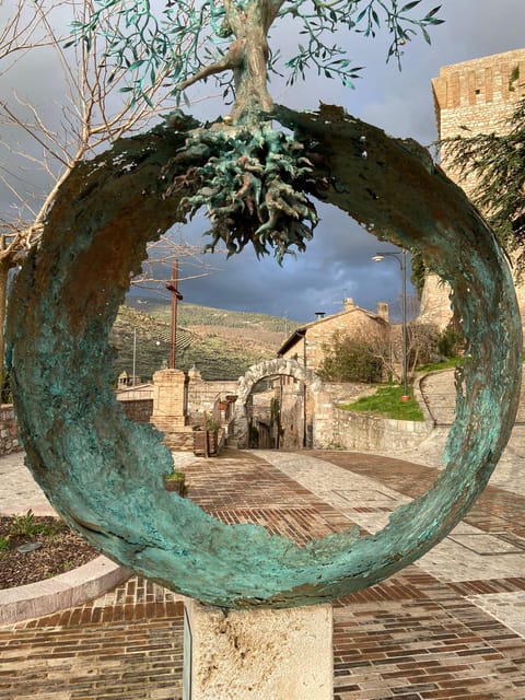 Tuk Tuk: Spello & Villa Mosaici - Expert Guidance Provided
