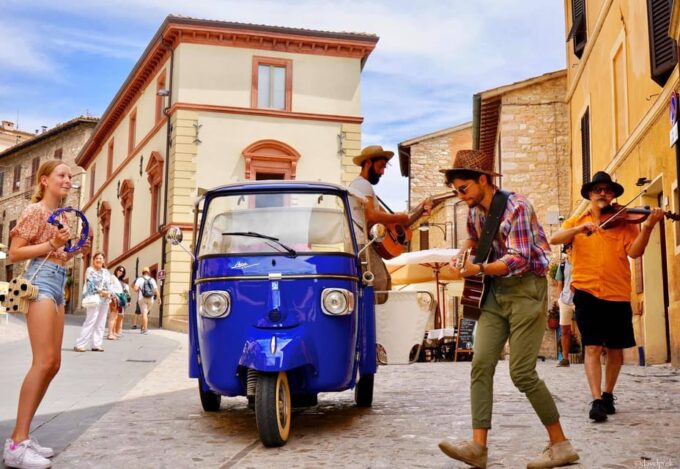 Tuk Tuk: Spello & Villa Mosaici - Frequently Asked Questions