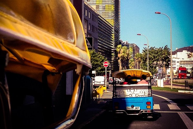 Tuk-Tuk Tour Around Las Canteras Beach - VIMOTIONS Tour Experience