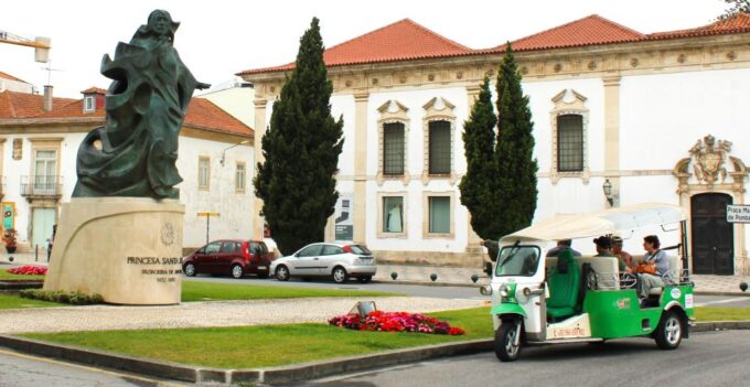 Tuk Tuk Tour in Aveiro - Frequently Asked Questions