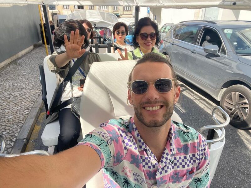 Tuktuk Tour in Lisbon - Viewpoints - Street Art - Churches - Belem District
