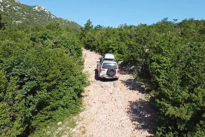 Tulove 4l, Velebit Safari, 4x4 Off-Road and Hiking - Pickup and Transportation