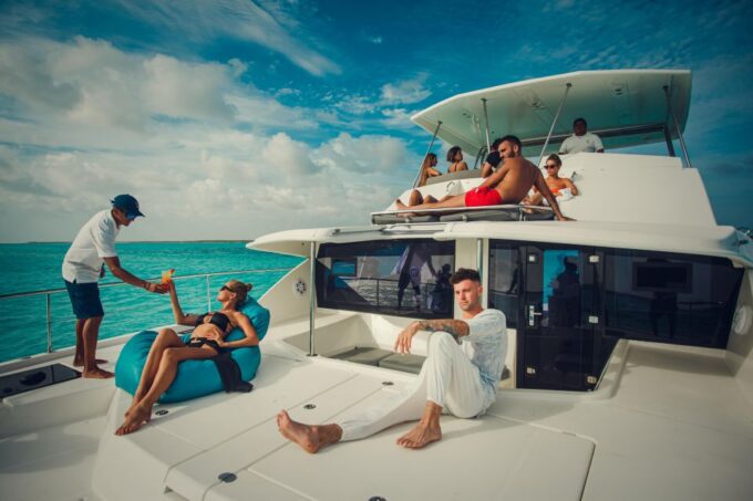 Tulum Bliss: Exclusive Luxe Yacht Experience - Inclusions: Drinks, Food, and Dock Fees