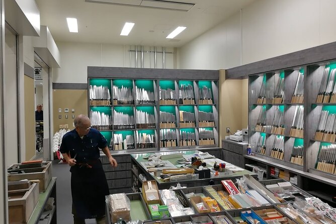 Tuna Auction and Tokyo Toyosu Fish Market Tour - Tour Highlights