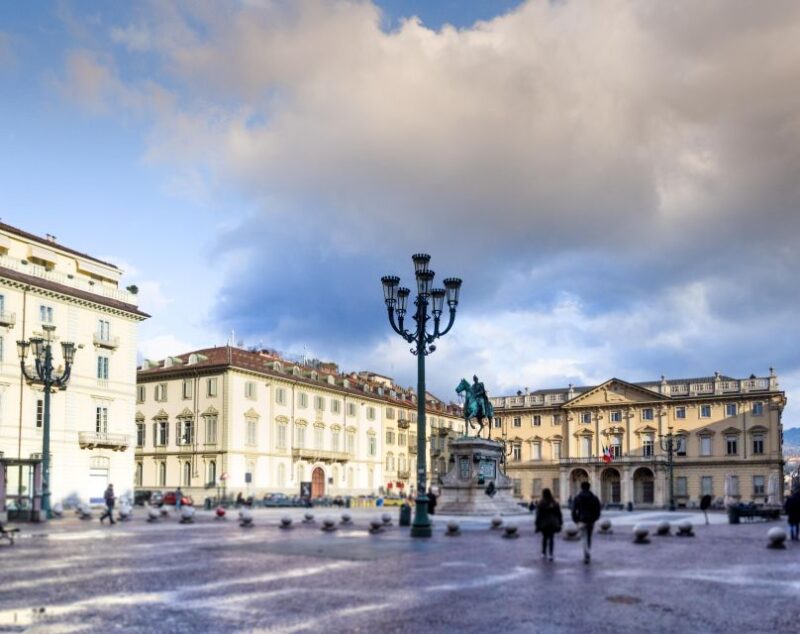 Turin: Express Walk With a Local in 60 Minutes - Booking Information