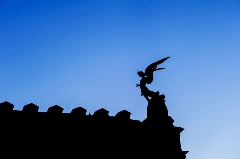 Turin: Magic Guided Tour - Language Options