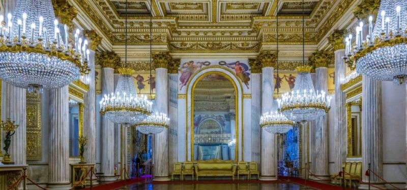 Turin: Royal Palace & Cathedral Tour W/ Skip-The-Line Entry - Significant Palace Features