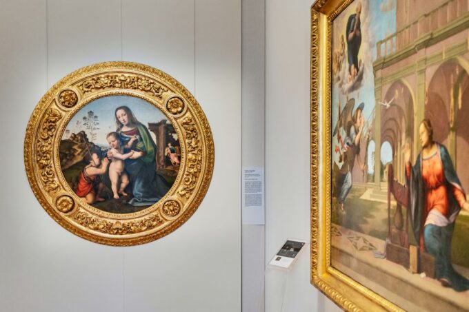 Turin: Royal Palace & City Tour Guided Experience - Guided Tour Options and Languages