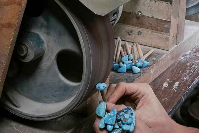 Turquoise Museum Visit - Hands-on Activities