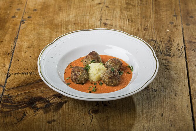 Tuscan Cooking Class in Florence - Culinary Heritage and Seasonal Ingredients