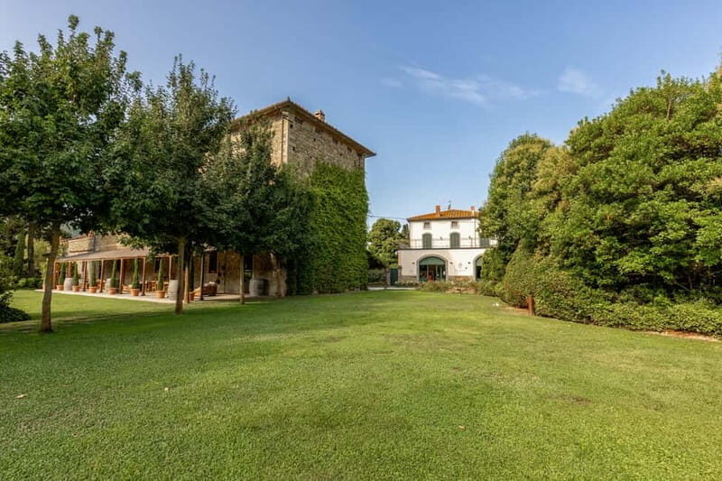 Tuscany: Aged Red Wine Tasting With Charcuterie Board - Accessibility and Comfort for All Guests