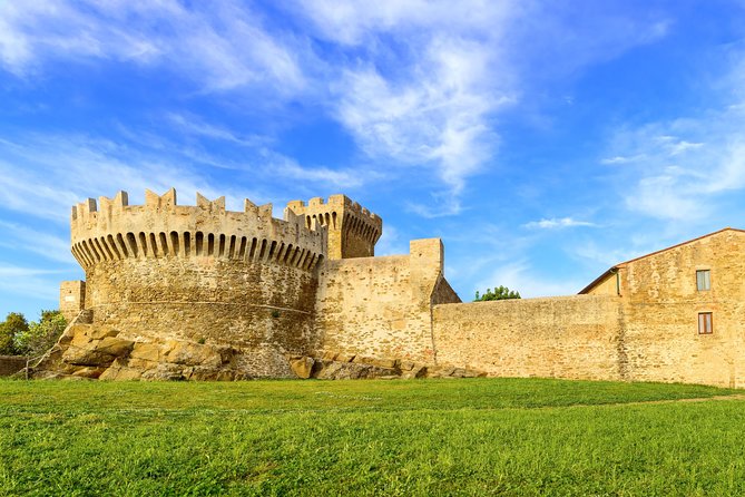 Tuscany Countryside From Livorno: Private Volterra, San Gimignano & Wine Tasting - Discovering San Gimignano