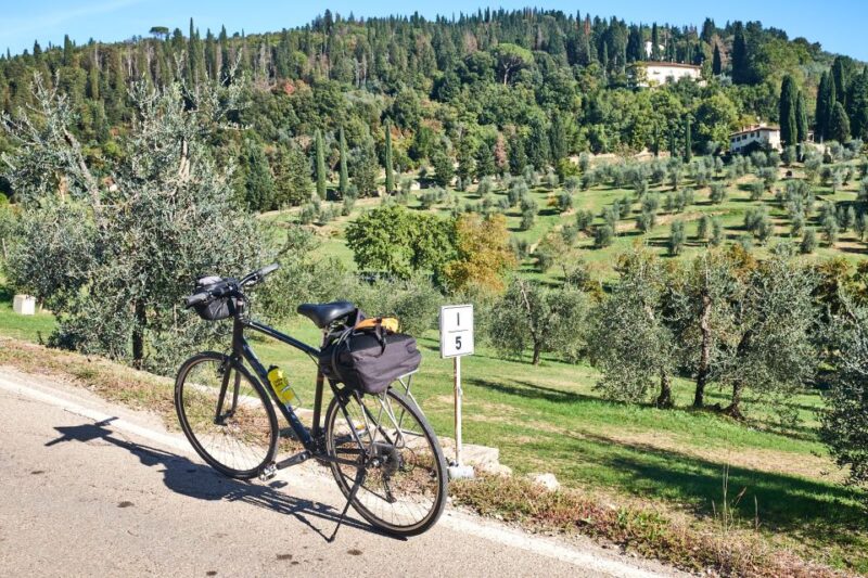Tuscany Hills Bike Tour With Lunch at Farm and Wine Tasting - Biking Requirements and Recommendations