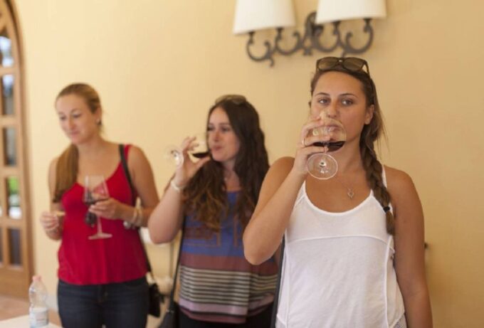 Tuscany: Horseback Riding Adventure With Lunch in a Winery - What to Bring