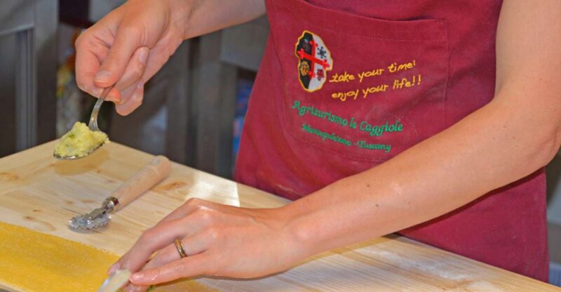 Tuscany: Tuscan Cooking Class Traditional 5-Course Menu - Class Structure and Experience