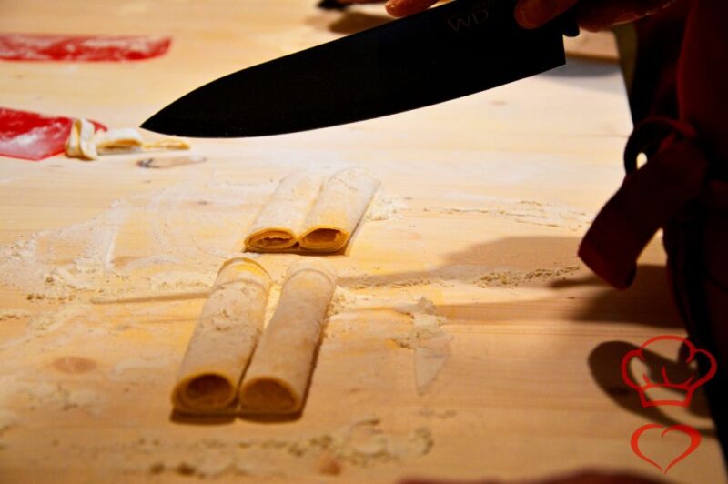 Tuscany: Tuscan Cooking Class Traditional 5-Course Menu - Additional Class Activities