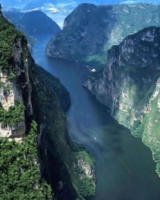 Tuxtla Gutiérrez: Maya Route - Archaeological Sites Flight - Accommodation and Immersion