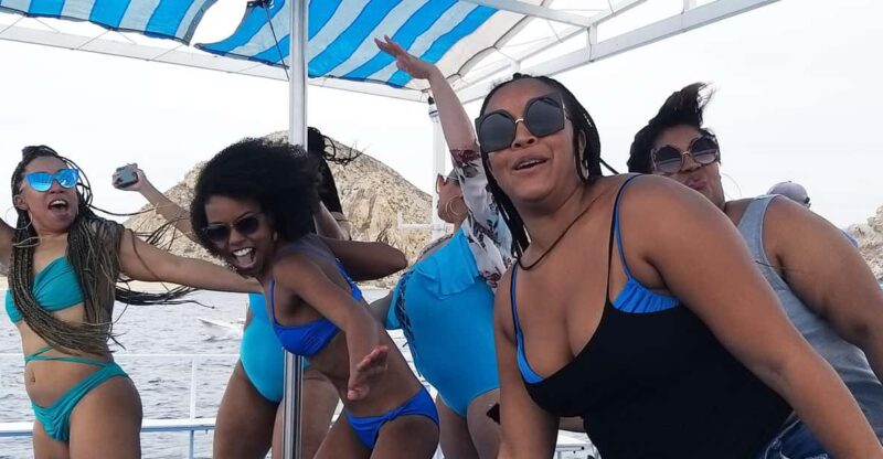 Twerk It Out: Class for BACHELORETTE PARTIES in Cabo - Key Points