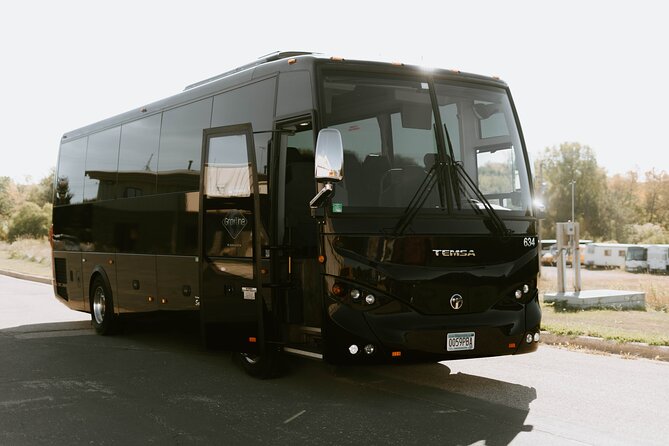 Twin Cities Tour & Mississippi River Cruise - Onboard Facilities and Amenities