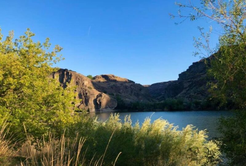 Twin Falls: Dierkes Lake Hike & Shoshone Falls Guided Tour - Preparation and Important Information