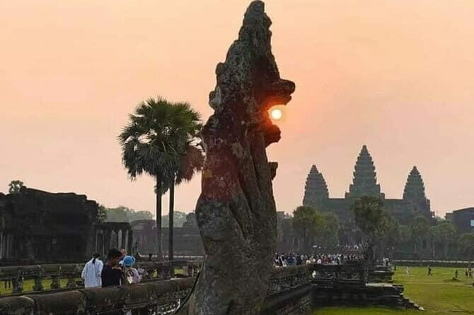Two Day Tour, Taxi Phnom Penh to Siem Reap, Angkor Visit & Return - Key Points