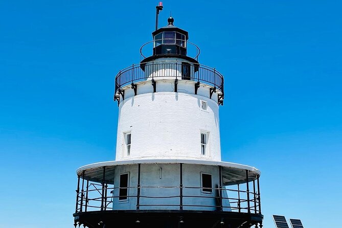 Two Hour Lighthouse Bicycle Tour From South Portland-Mellow - Historic Fort Visit