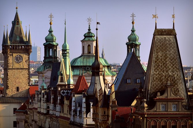 Two-Hour Morning Walking Tour of Prague Castle - Traveler Feedback and Ratings