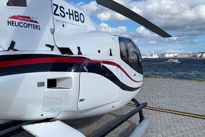 Two Oceans Scenic Helicopter Flight From Cape Town - Commentary and Narration