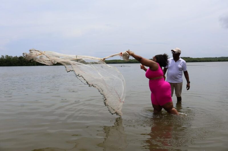 Typical Lunch on Beach, Mangrove Tour & Fishing With Natives - Guided Tour Details