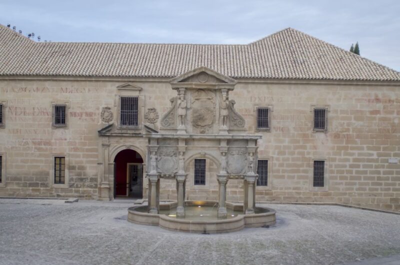 Ubeda and Baeza Combo Tour in Spanish - Transportation and Meeting Points