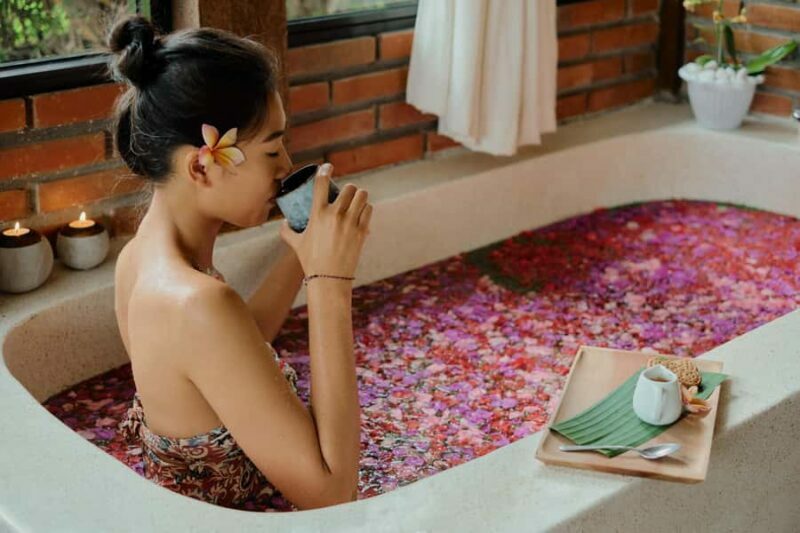 Ubud: 2-Hour Spa with Flower Bath & Rice Field View - Key Points