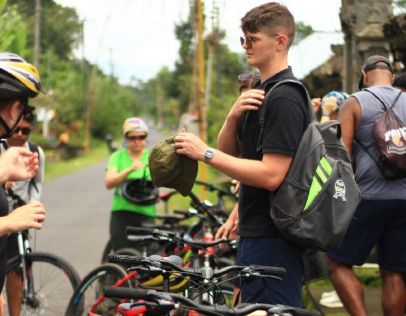 Ubud: Afternoon Cycling Tour With Photographer and Lunch - Cycling Tour Experiences