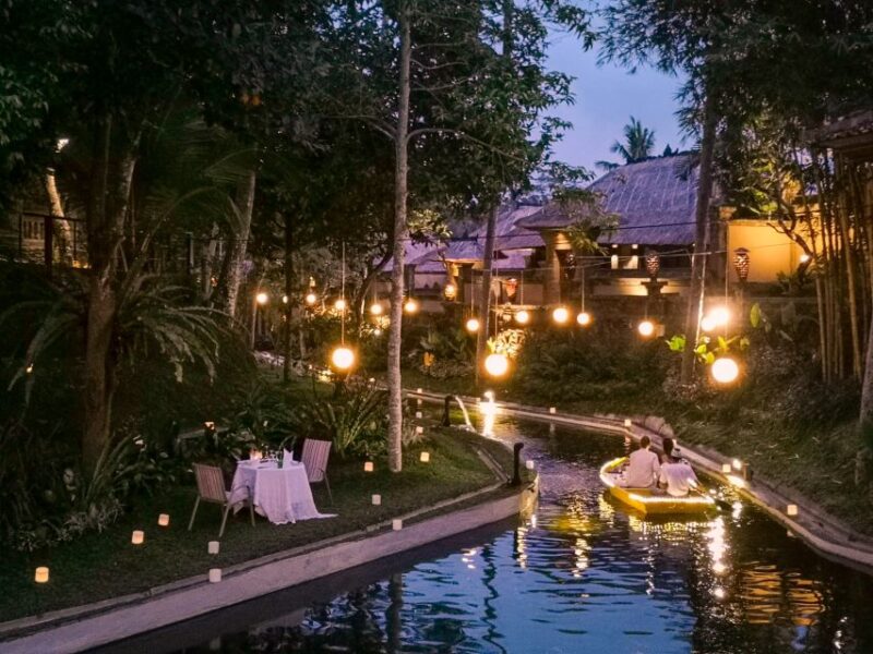 Ubud: Balinese Royal Dinner With Tropical Forest Views - Balinese Royal Dinner Highlights