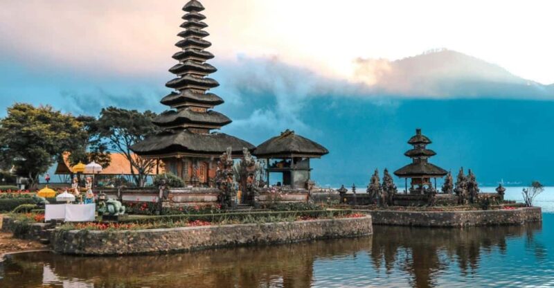 Ubud: Explore Water Temple, Monkey Forest and The Twin Lake - Frequently Asked Questions