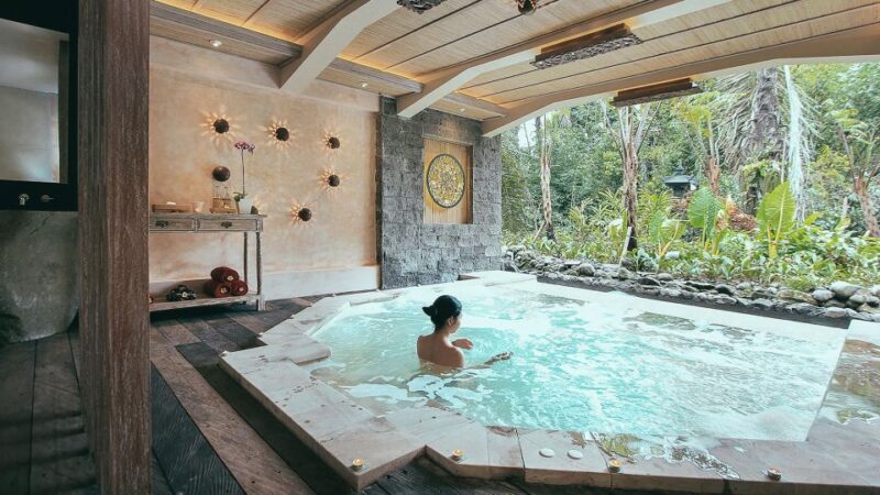 Ubud: Floating Breakfast, Jungle Swing & Spa Romantic Tour - Key Points