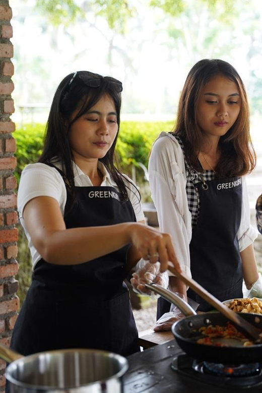 Ubud: Fried Rice and Noodles Cooking Class With Ubud Tour. - Cooking Class Highlights and Learning Experience