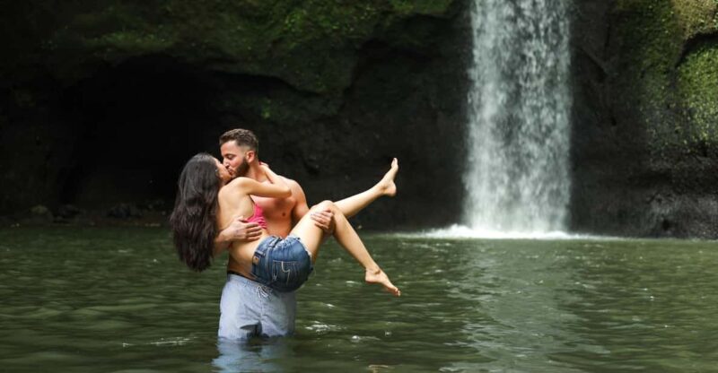 Ubud Highlight: Secret Waterfall and Rice Terrace Day Tour - Itinerary Highlights