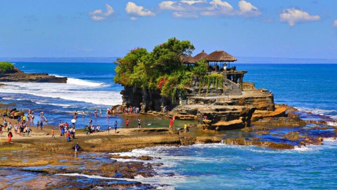 Ubud: Jungle Club, Waterfall, Market, and Tanah Lot Tour - What to Bring and Recommendations