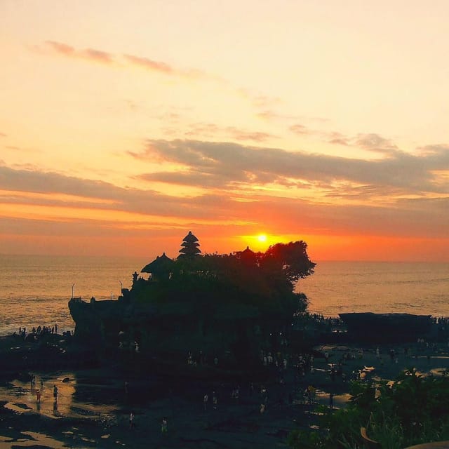 Ubud: Monkey Forest, Rice Terrace and Tanah Lot Sunset Tour - Sacred Monkey Forest Sanctuary