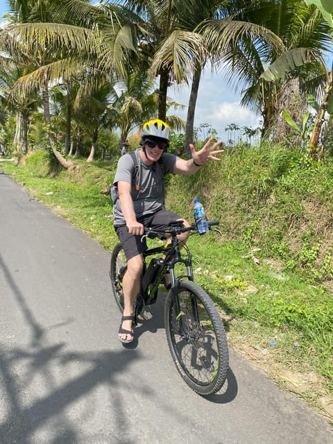 Ubud: PRIVATE E-Bike Tour Inside Rice Field With Meal & Pool - Tour Duration