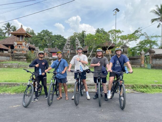 Ubud: PRIVATE E-Bike Tour Inside Rice Field With Meal & Pool - Frequently Asked Questions