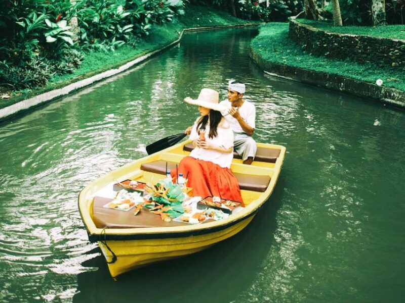 Ubud: Romantic Photo Moments on a Boat - Experience Highlights