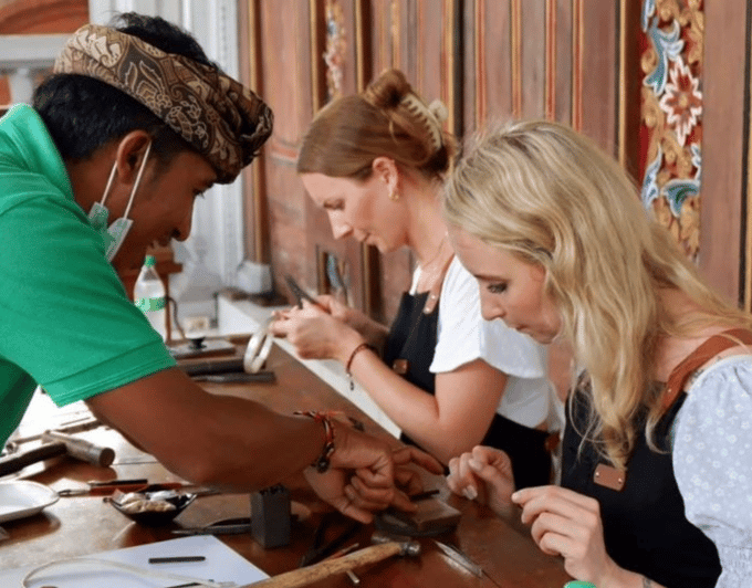 Ubud: Silver Jewelry Making Class With Ubud Private Tour - Exploring Celuk Village