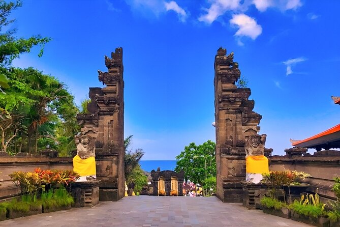 Ubud Tanah Lot Tour: Rice Terrace - Waterfall - Batuan Temple - Pickup Information