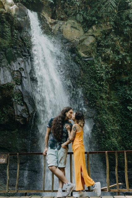 Ubud Tour With Professional Photographer - Booking and Availability