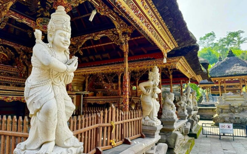 Ubud: Waterfalls, Water Temple & Rice Terraces Private Tour - Cultural and Scenic Attractions