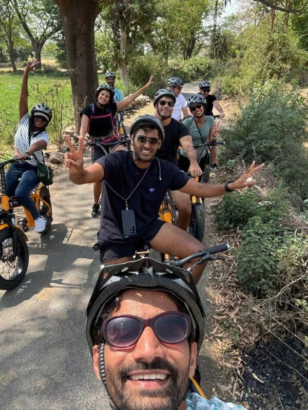 Udaipur: E-Cycling through lakes and villages - Exploring Village Life