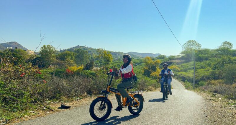 Udaipur: E-Cycling through lakes and villages - The Route and Scenic Highlights