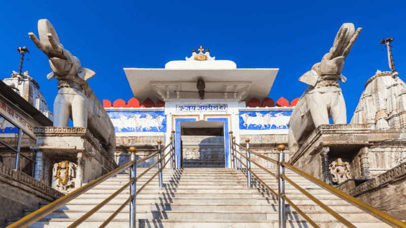 Udaipur Full Day City Tour By Car With Guide - Itinerary Highlights