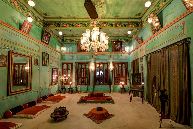 Udaipur Full Day City Tour With Boat Ride Review - Dress Code and Attire